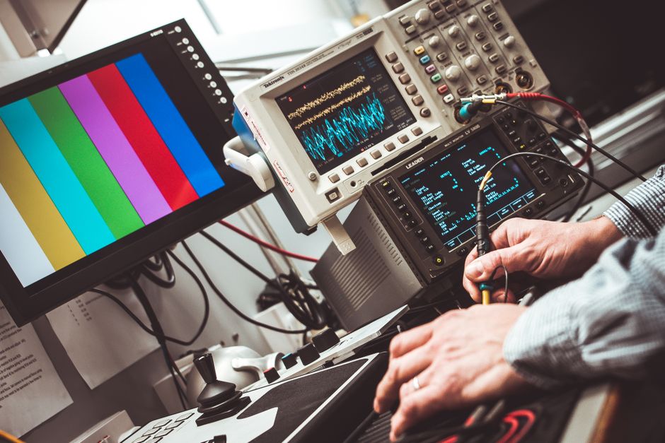 Multim&egrave;tre oscilloscope portable